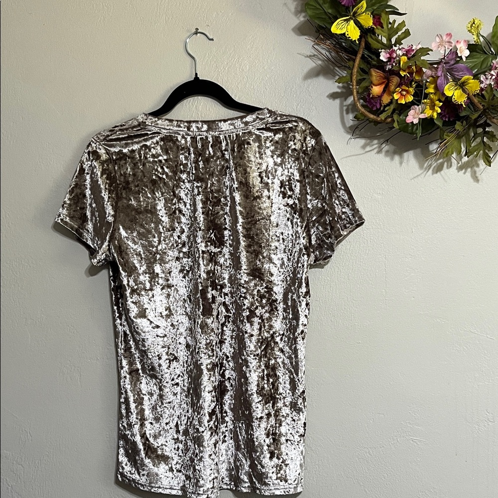 POL Crushed Velvet V-Neck Tee in Metallic Deep Beige - Picture 3 of 5